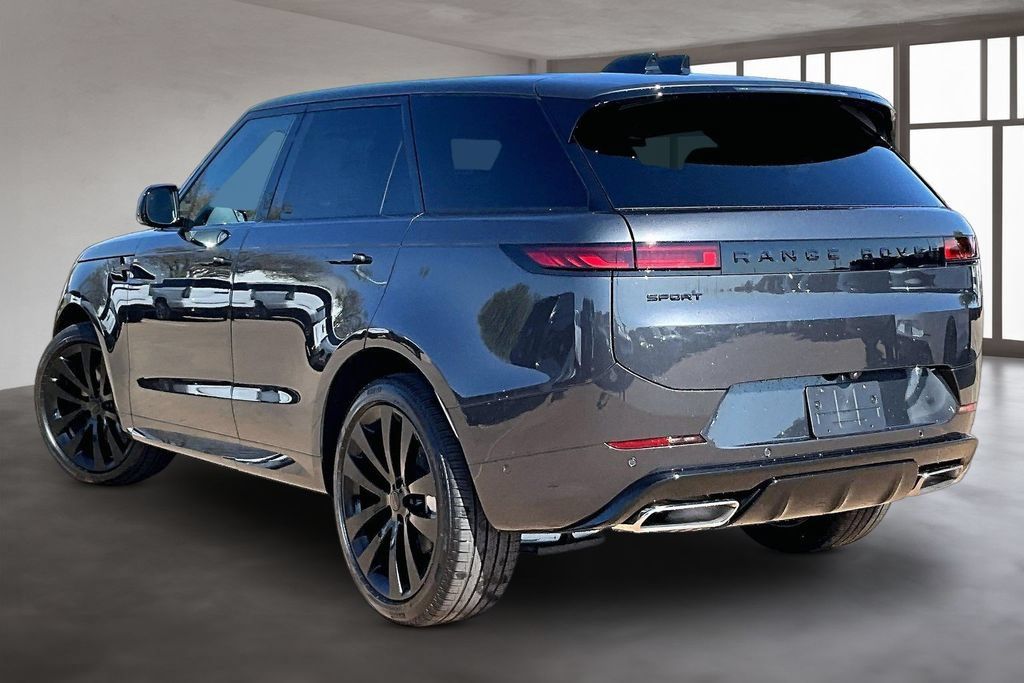 New 2026 Land Rover Range Rover Sport Dynamic SE AWD/4WD image 3
