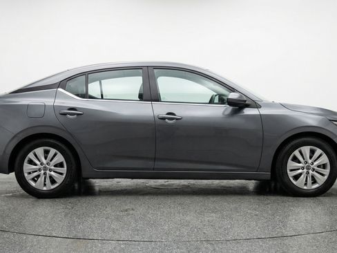 Used 2025 Nissan Sentra S FWD image 11