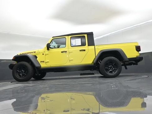 Used 2023 Jeep Gladiator Mojave AWD/4WD image 52