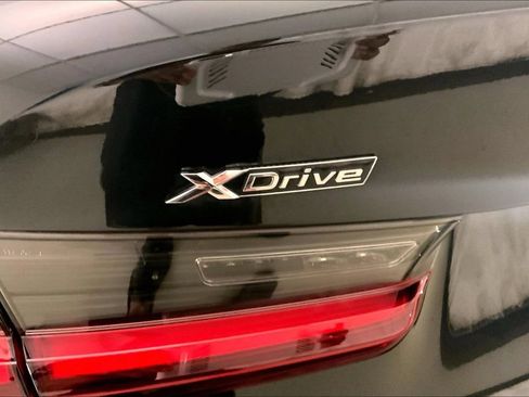 Certified 2023 BMW 330i xDrive Sedan w/ M Sport Package AWD/4WD image 7