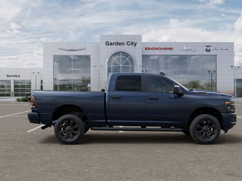 New 2026 RAM 2500 Big Horn AWD/4WD image 21