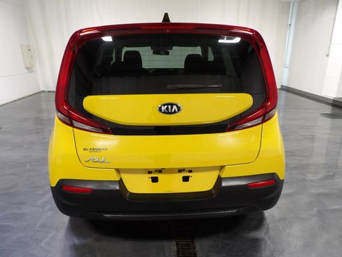 Used 2020 Kia Soul LX FWD image 5