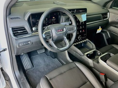 New 2027 GMC Terrain Elevation w/ Elevation Premium Package FWD image 6