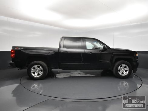 Used 2018 Chevrolet Silverado 1500 LT w/ All Star Edition AWD/4WD image 52
