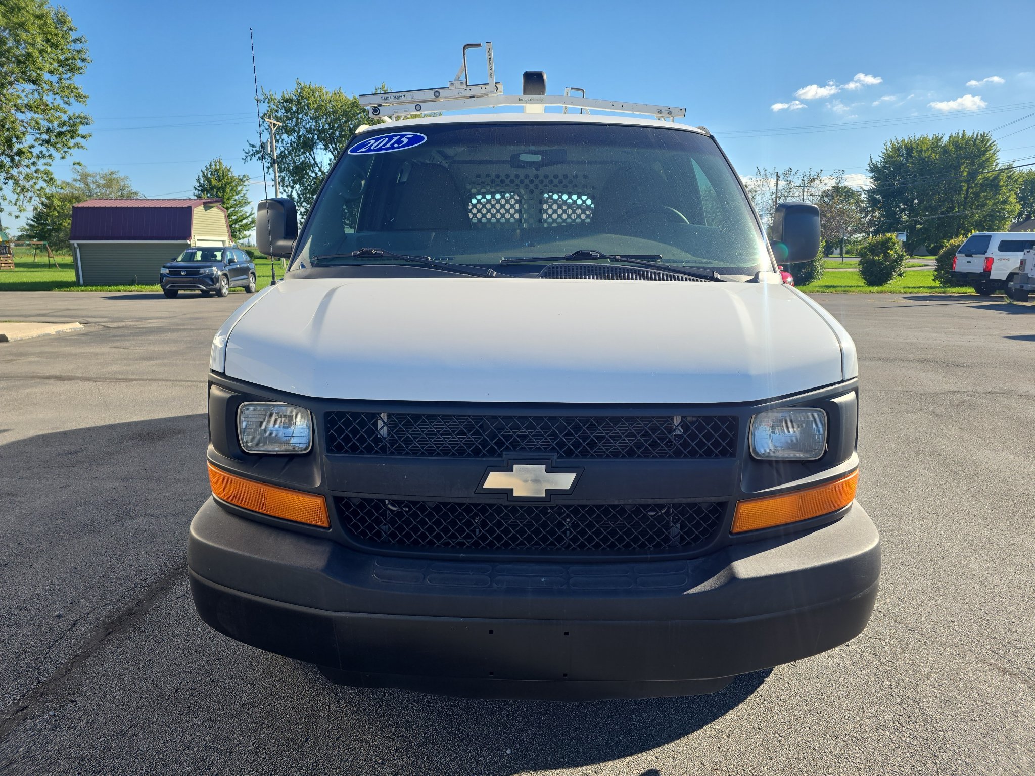 Used 2015 Chevrolet Express 2500 RWD image 3