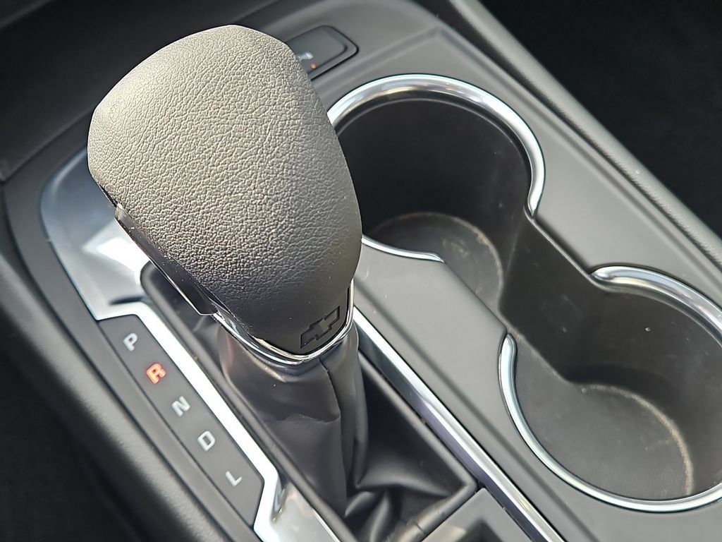 Used 2024 Chevrolet Equinox LT FWD image 36