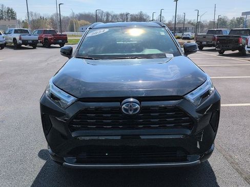 Certified 2024 Toyota RAV4 SE image 4
