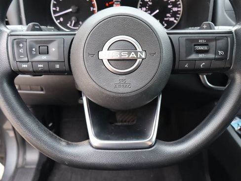 Used 2023 Nissan Rogue S AWD/4WD image 11