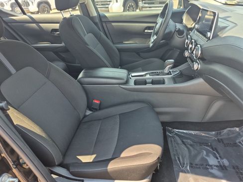 Used 2025 Nissan Sentra SV FWD image 23