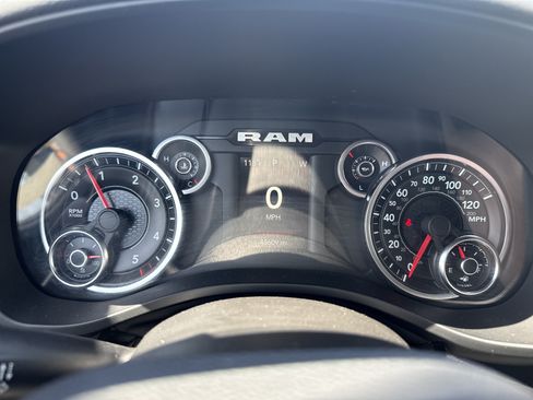 Used 2022 RAM 1500 Big Horn AWD/4WD image 17