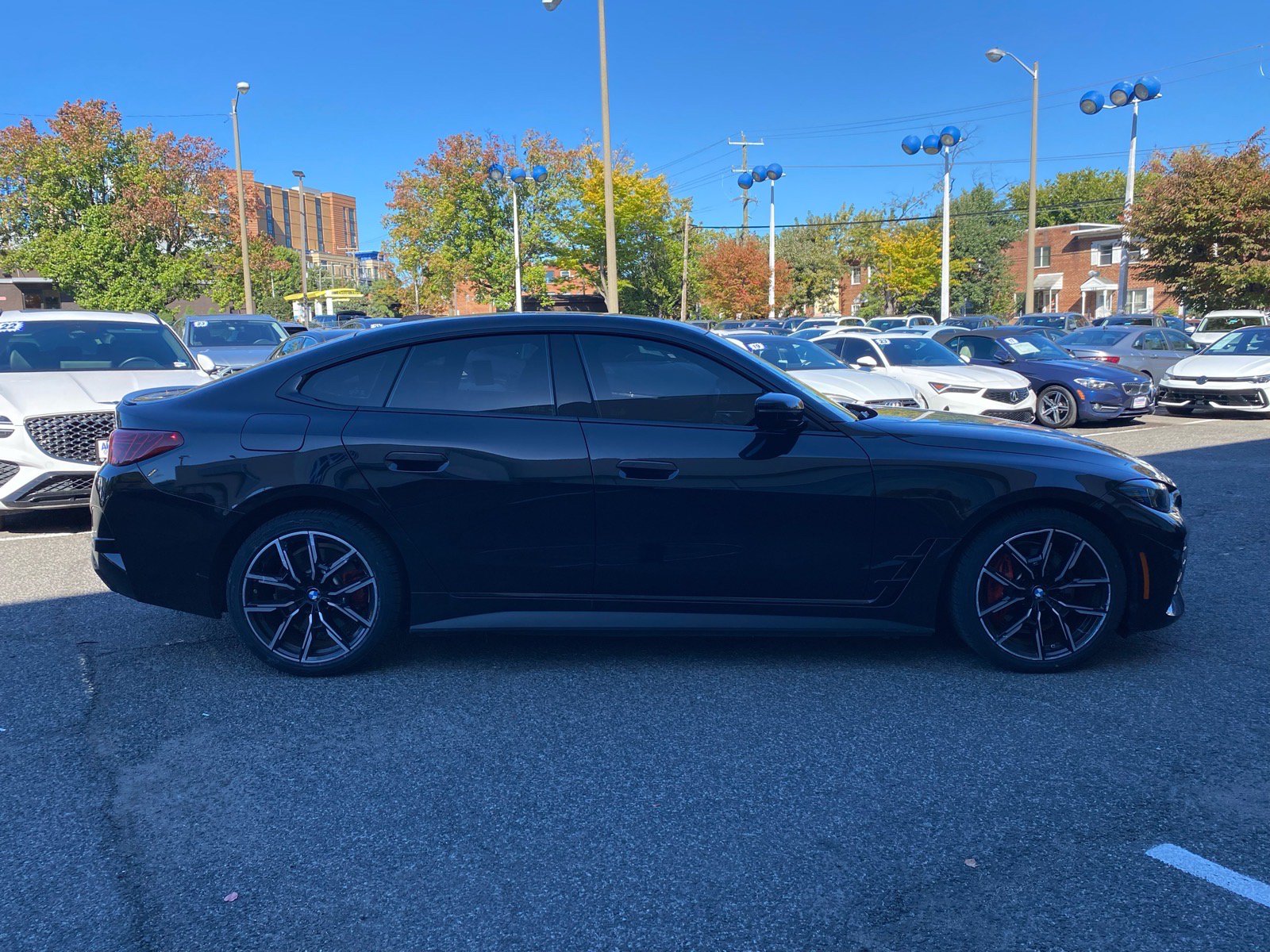 Used 2025 BMW i4 xDrive40i w/ M Sport Package AWD/4WD image 2