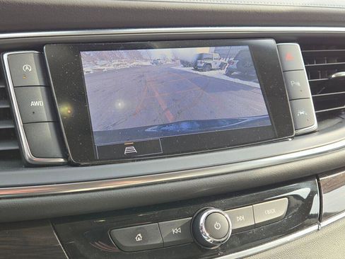 Used 2023 Buick Enclave Essence image 29