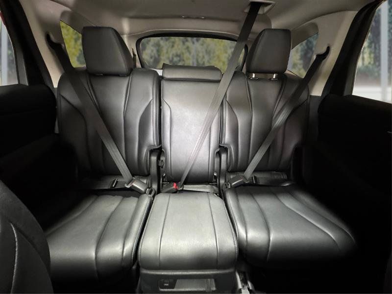 Used 2022 Acura MDX SH-AWD image 15