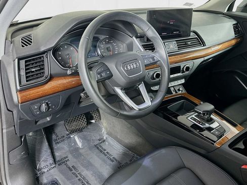 Certified 2023 Audi Q5 Premium w/ Convenience Package AWD/4WD image 9