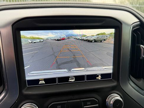 Used 2021 GMC Sierra 1500 Elevation w/ Preferred Package AWD/4WD image 12