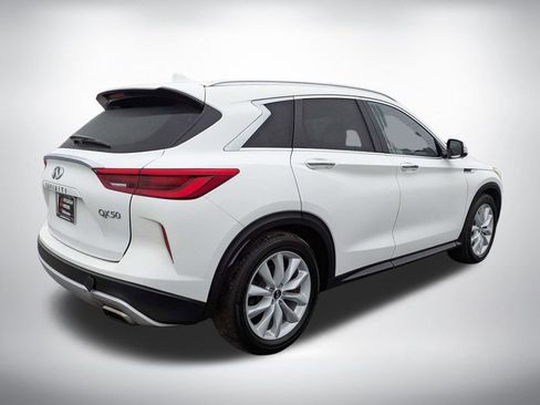 Used 2019 INFINITI QX50 Essential w/ Proactive Package FWD image 4