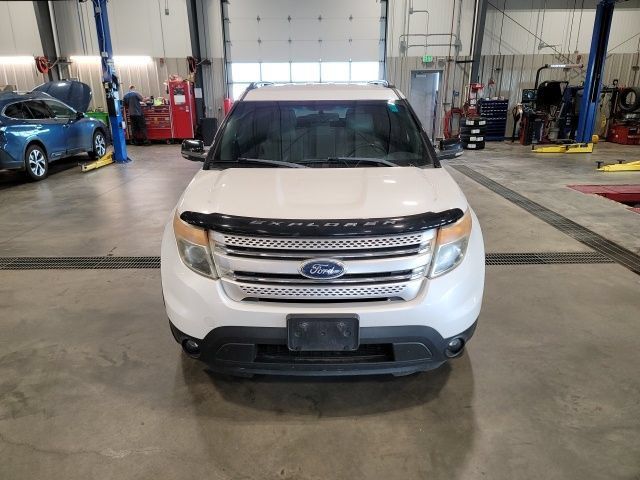 Used 2012 Ford Explorer XLT AWD/4WD image 2