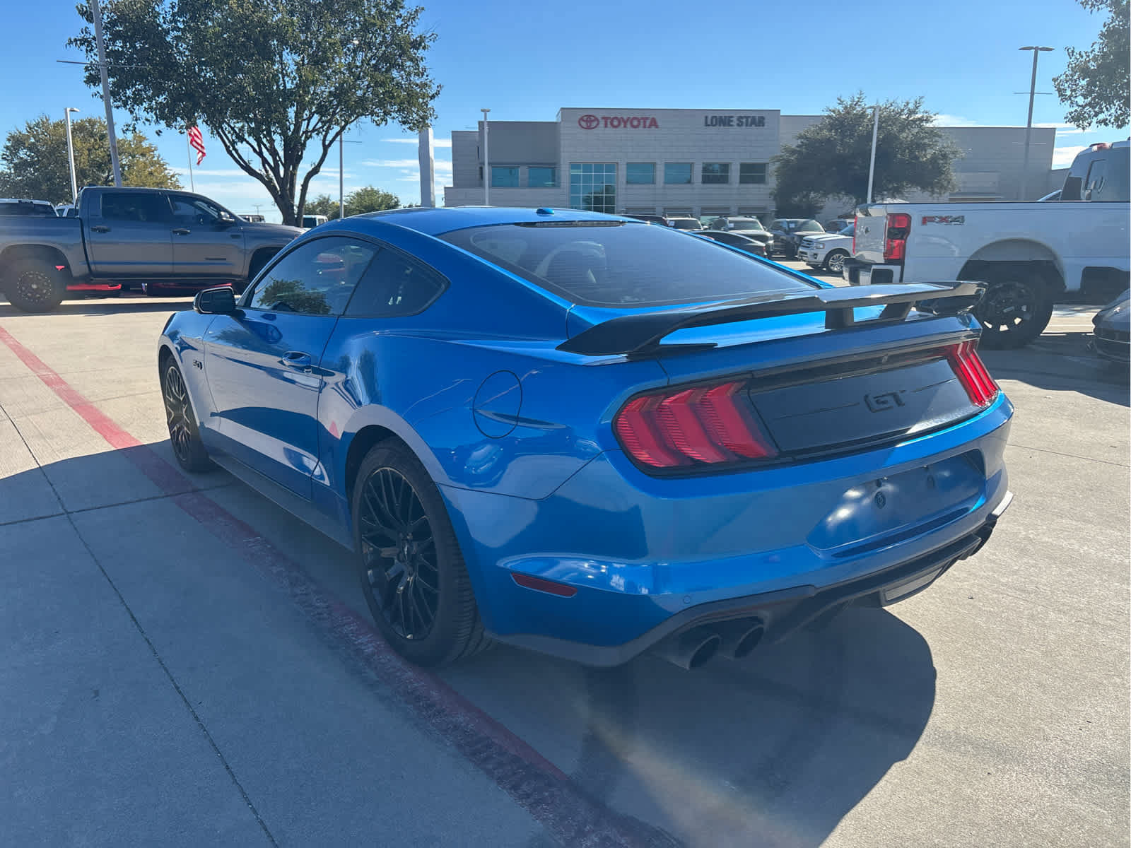 Used 2019 Ford Mustang GT Premium RWD image 4