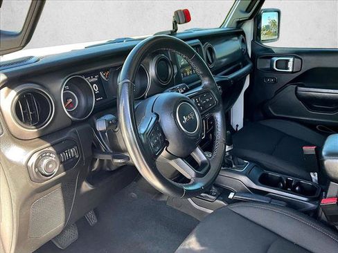 Used 2022 Jeep Wrangler Sport AWD/4WD image 13