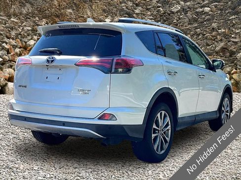Used 2016 Toyota RAV4 Limited AWD/4WD image 2
