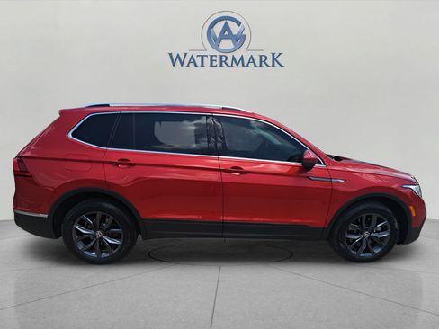 Used 2024 Volkswagen Tiguan SE AWD/4WD image 6