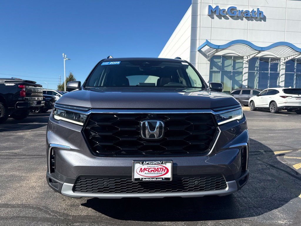 Certified 2025 Honda Pilot Elite image 13