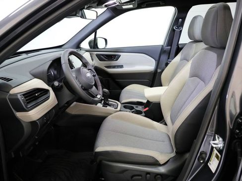 Used 2025 Subaru Forester Premium image 7