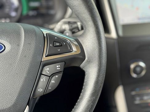 Used 2019 Ford Edge SEL w/ Equipment Group 201A AWD/4WD image 10