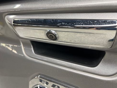 Used 2019 RAM 1500 Limited image 7