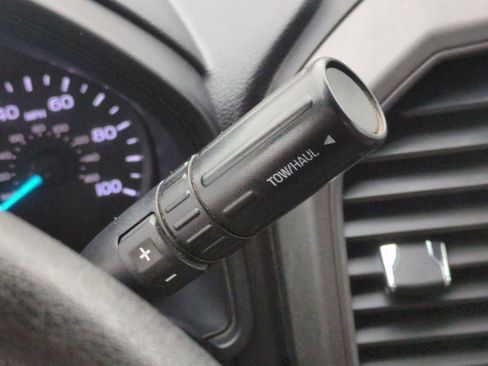 Used 2018 Ford F550 4x4 Regular Cab Super Duty image 29