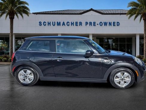 Used 2021 MINI Cooper 2-Door Hardtop FWD image 8