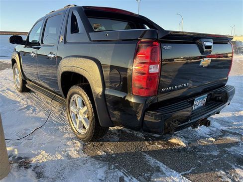 Used 2013 Chevrolet Avalanche LT w/ All-Star Edition image 4