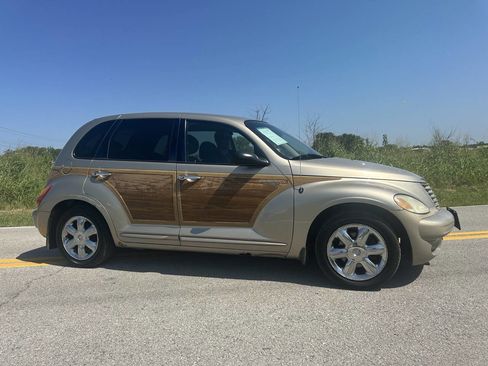 Used 2003 Chrysler PT Cruiser Touring image 1