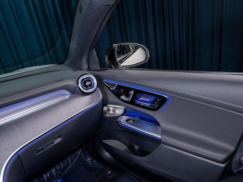 Certified 2026 Mercedes-Benz GLC 300 image 21