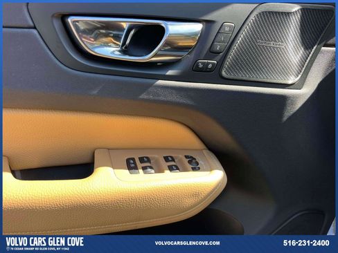 Certified 2019 Volvo XC60 T6 Momentum w/ Advanced Package image 15
