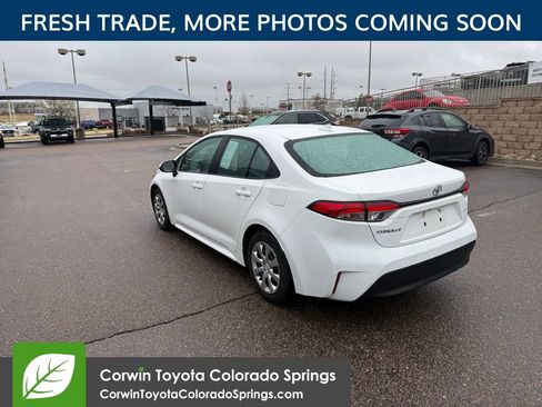 Used 2023 Toyota Corolla LE w/ Carpet Mat Package (TMS) image 5