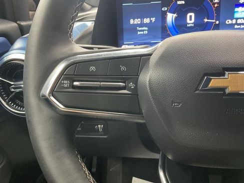 Used 2025 Chevrolet Equinox EV LT w/ Convenience Package II AWD/4WD image 18