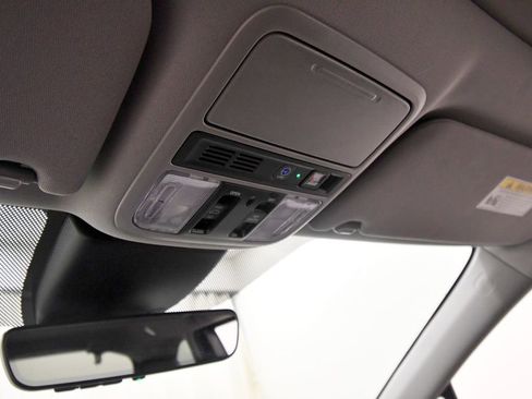 Certified 2024 Honda Odyssey Touring image 31