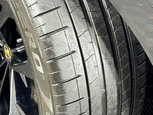 Used 2020 Lamborghini Urus image 41