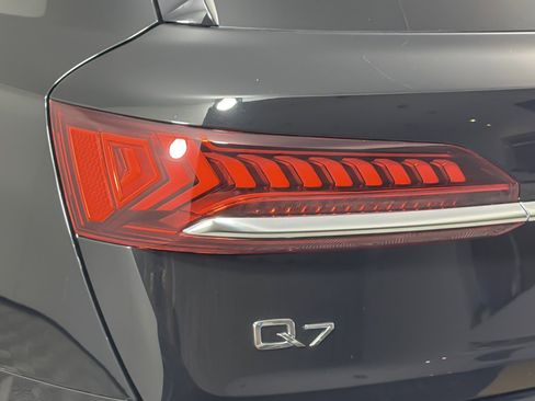 Used 2023 Audi Q7 3.0T Premium Plus w/ Premium Plus Package image 27