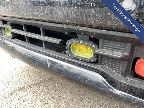 Used 2025 Chevrolet Silverado 2500 LT w/ Trail Boss Package AWD/4WD image 11