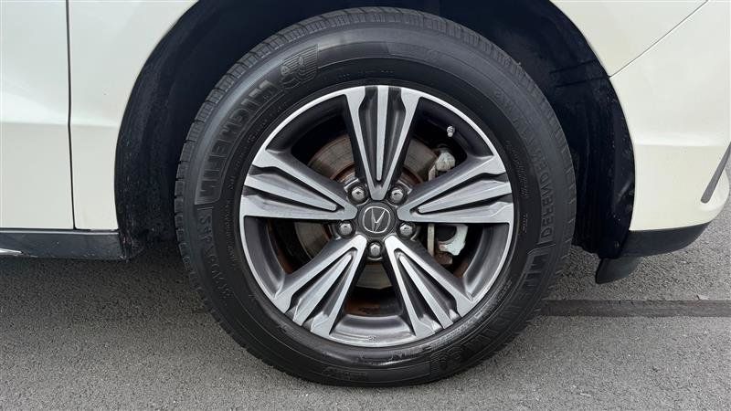 Used 2018 Acura MDX SH-AWD image 16
