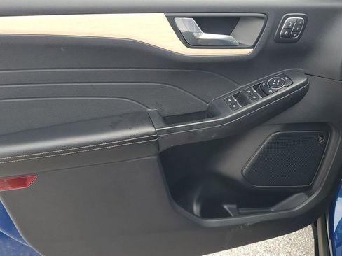 Used 2022 Ford Escape Titanium w/ Titanium Elite Package image 42