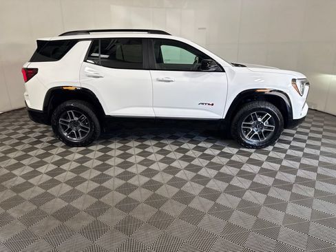 Used 2026 GMC Terrain AT4 AWD/4WD image 11