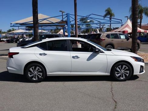 New 2025 Nissan Altima 2.5 S image 3