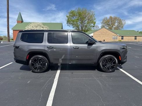 New 2026 Jeep Grand Wagoneer Summit AWD/4WD image 8