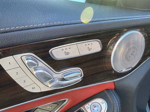 Used 2015 Mercedes-Benz C 300 Sedan image 8