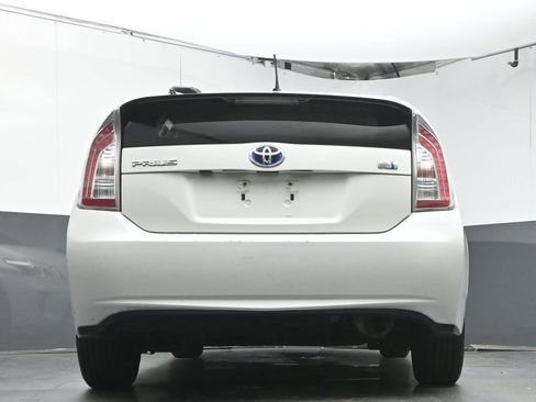 Used 2014 Toyota Prius Two FWD image 33