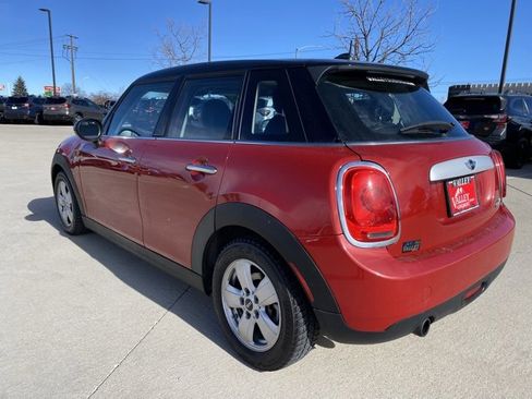 Used 2015 MINI Cooper 4-Door Hardtop image 3