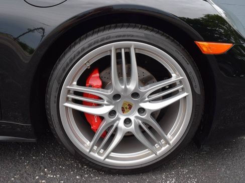 Used 2015 Porsche 911 Carrera 4S AWD/4WD image 32